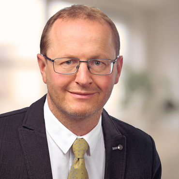 Das Bild zeigt den Stiftungsvorstand Johannes Enge